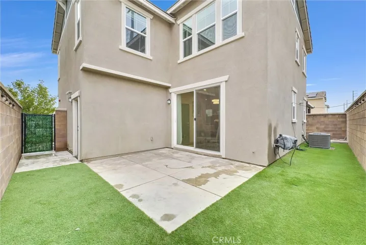 16722 Petrus Lane, Fontana, California 92336