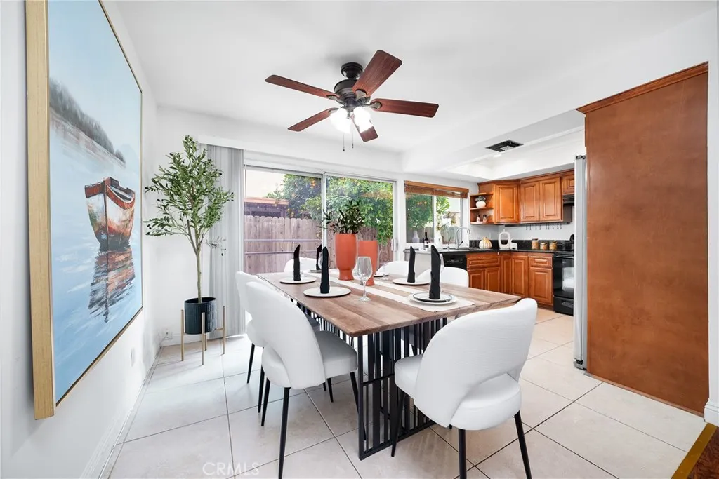 1466 3rd Street C, Duarte, California 91010 home-pic-11