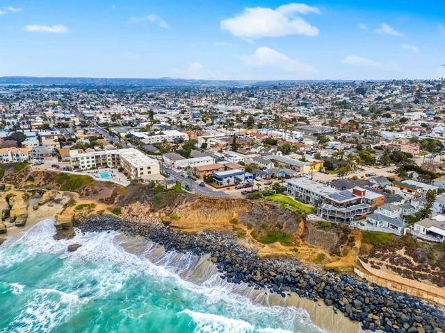 4950 Coronado Ave 3, San Diego, California 92107