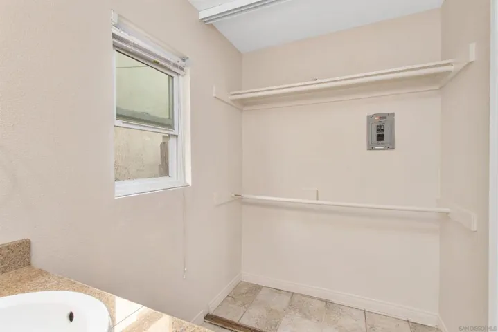 4950 Coronado Ave 3, San Diego, California 92107
