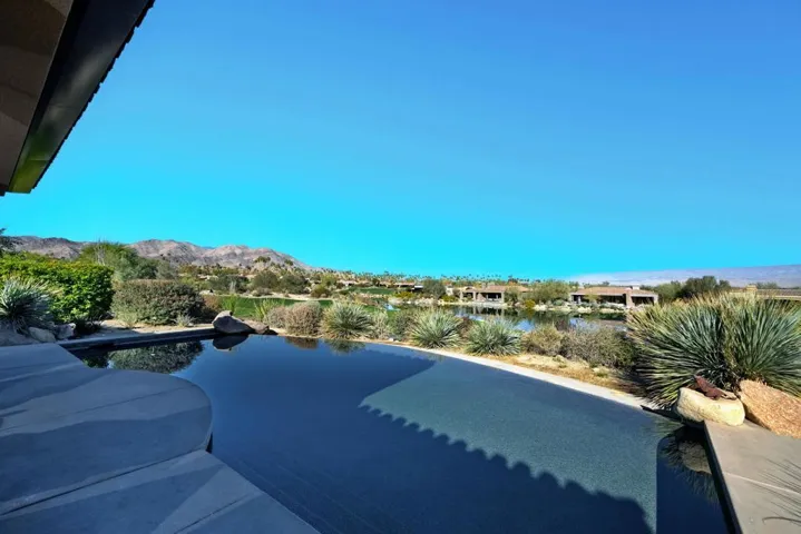 73884 DESERT BLOOM TRAIL 22