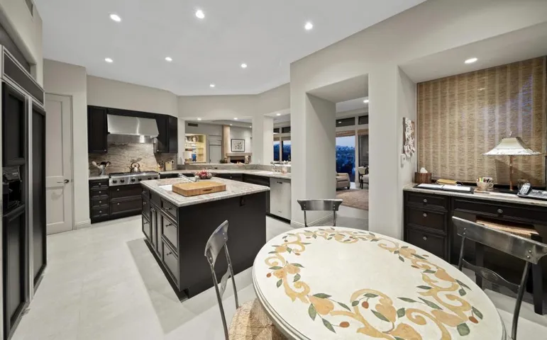 73884 DESERT BLOOM TRAIL 52