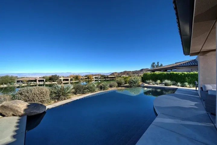 73884 DESERT BLOOM TRAIL 25