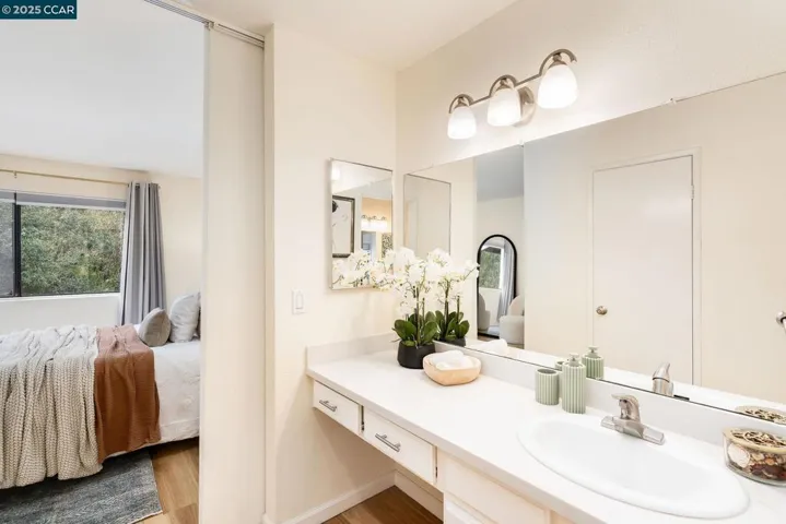 220 Apollo 4, Hercules, California 94547