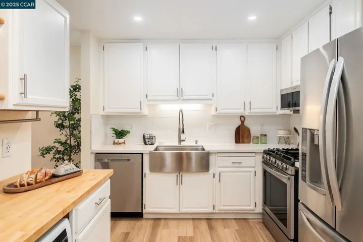 220 Apollo 4, Hercules, California 94547