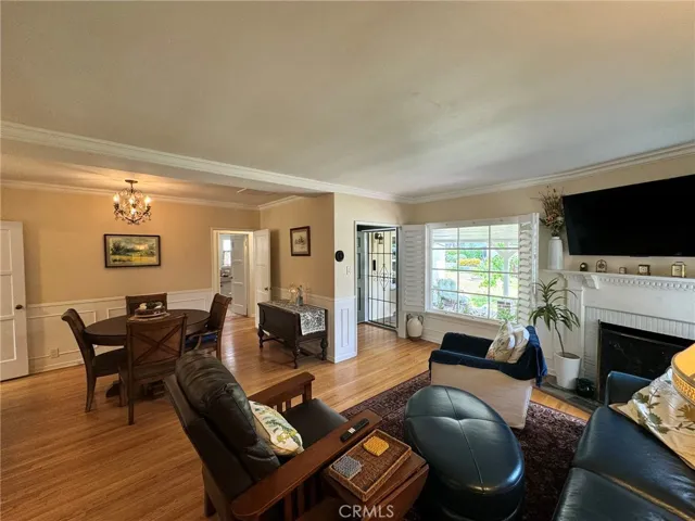 12510 Kling Street, Studio City, California 91604