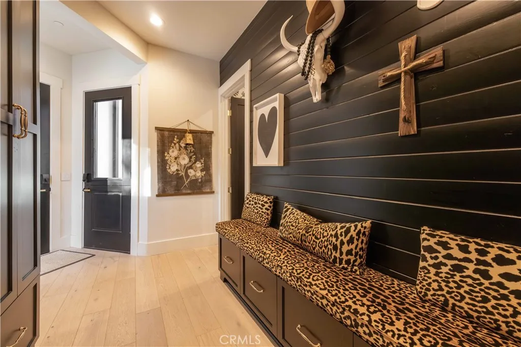 634 Cedar Glen Drive, Big Bear City, California 92314 home-pic-40