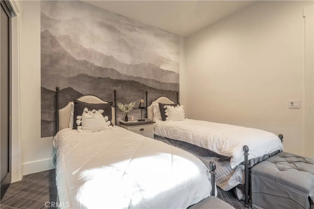 634 Cedar Glen Drive, Big Bear City, California 92314 home-pic-23
