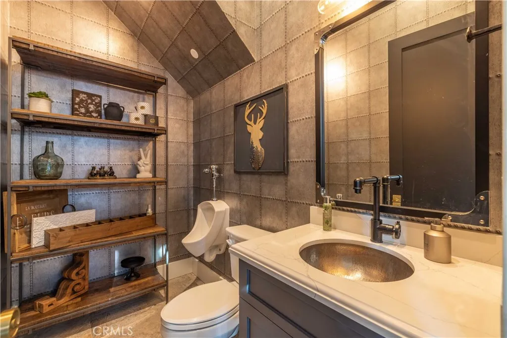 634 Cedar Glen Drive, Big Bear City, California 92314 home-pic-42