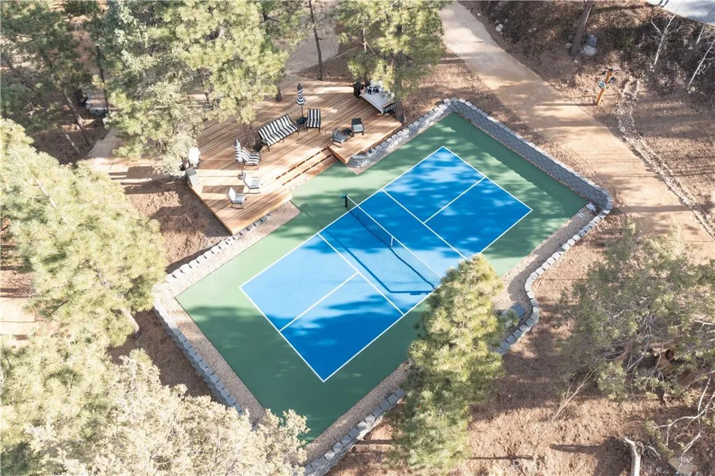 634 Cedar Glen Drive, Big Bear City, California 92314 home-pic-54
