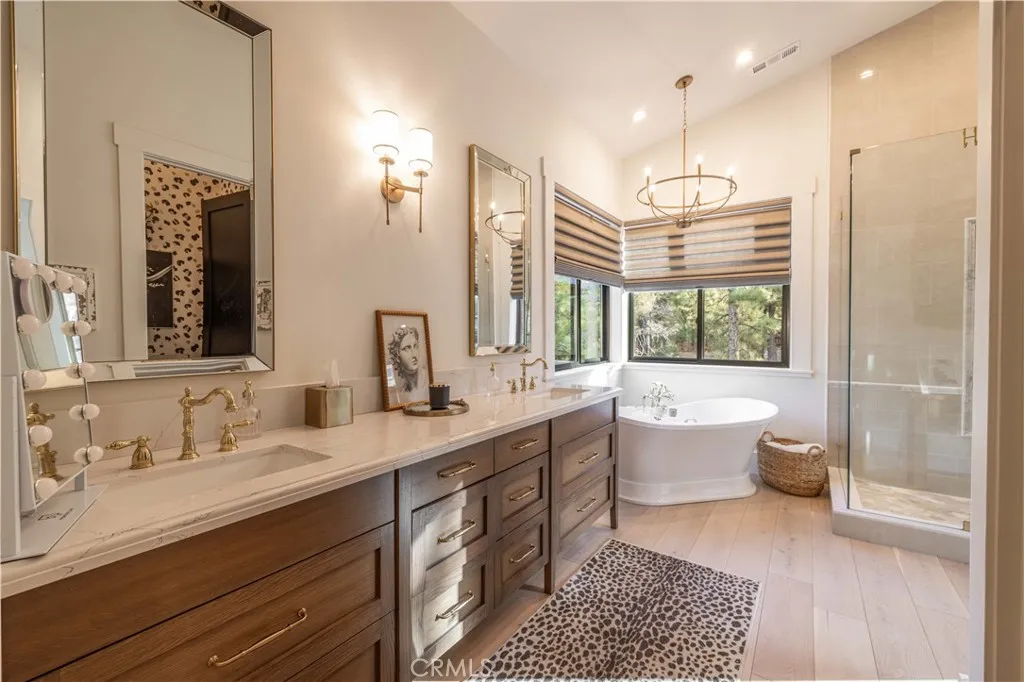 634 Cedar Glen Drive, Big Bear City, California 92314 home-pic-30