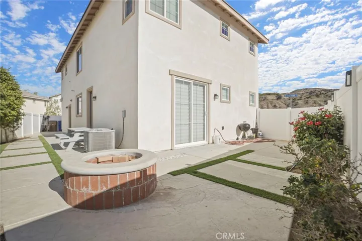 155 Clearwood St., Fillmore, California 93015