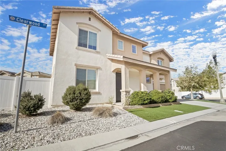 155 Clearwood St., Fillmore, California 93015