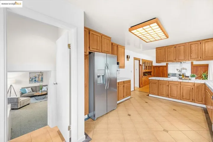 2515 Encinal Ave, Alameda, California 94501