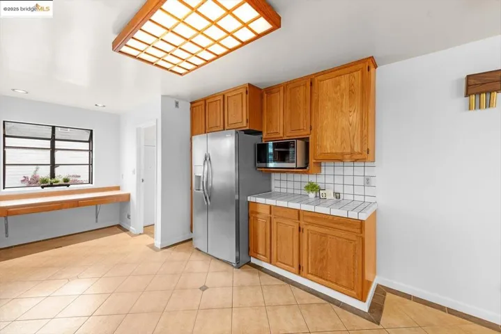 2515 Encinal Ave, Alameda, California 94501