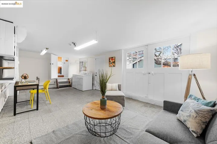 2515 Encinal Ave, Alameda, California 94501