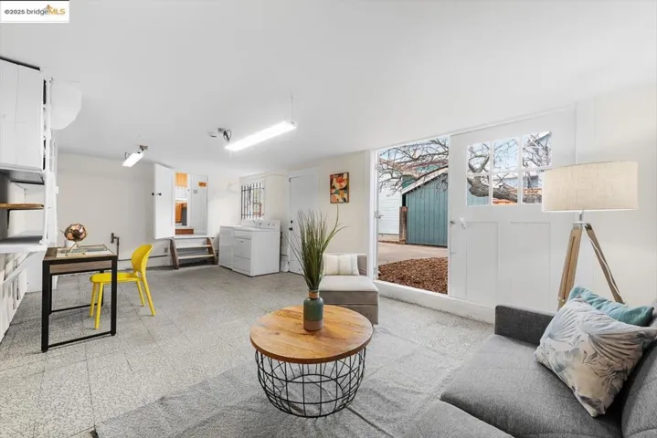 2515 Encinal Ave, Alameda, California 94501