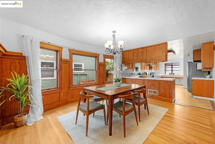 2515 Encinal Ave, Alameda, California 94501