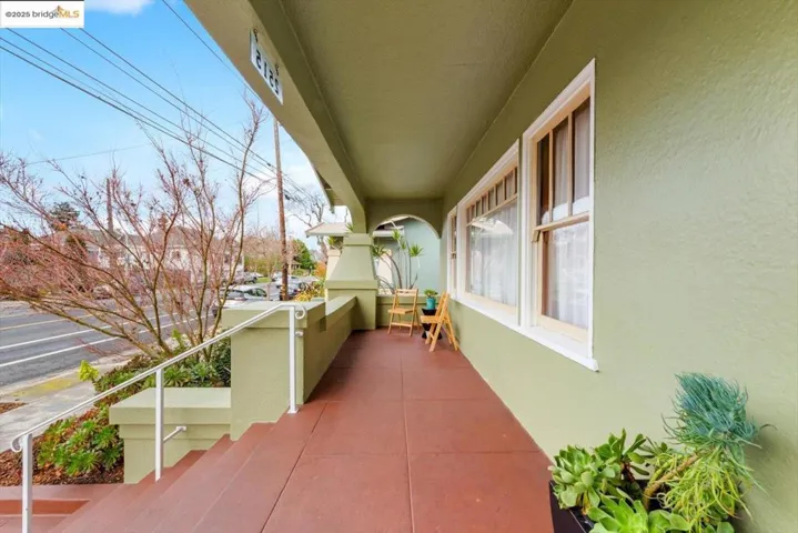 2515 Encinal Ave, Alameda, California 94501