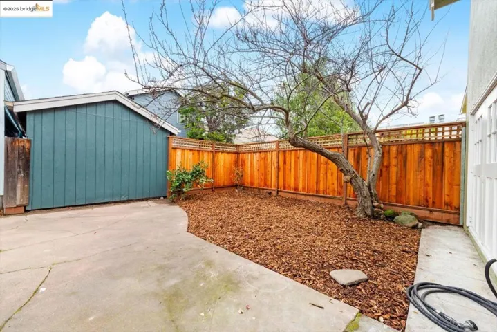 2515 Encinal Ave, Alameda, California 94501