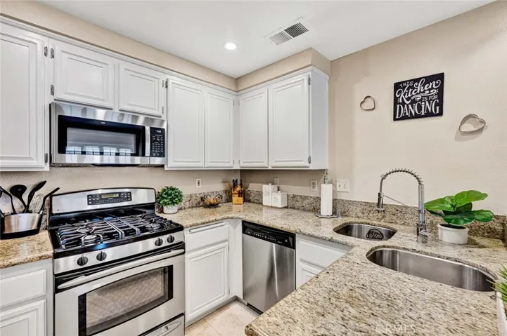 9869 Lewis Avenue, Fountain Valley, California 92708