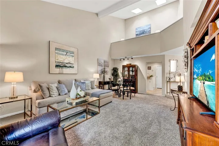 9869 Lewis Avenue, Fountain Valley, California 92708