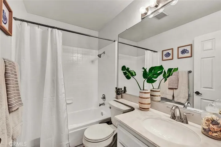 9869 Lewis Avenue, Fountain Valley, California 92708
