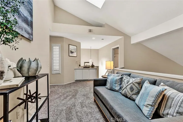 9869 Lewis Avenue, Fountain Valley, California 92708