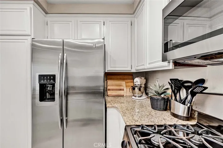 9869 Lewis Avenue, Fountain Valley, California 92708