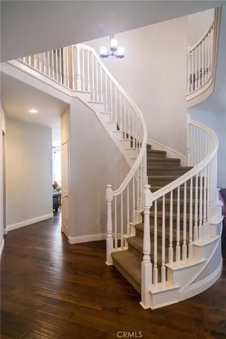 28 Parkcrest, Irvine, California 92620