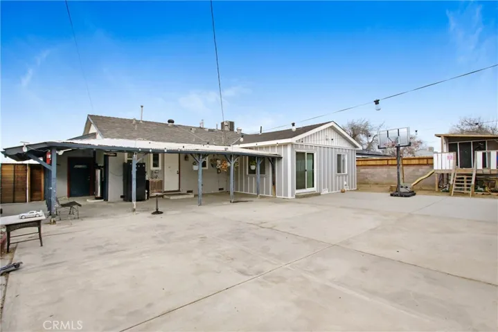 44126 12th Street W, Lancaster, California 93534