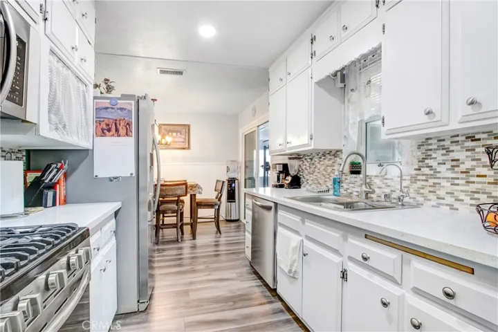 44126 12th Street W, Lancaster, California 93534