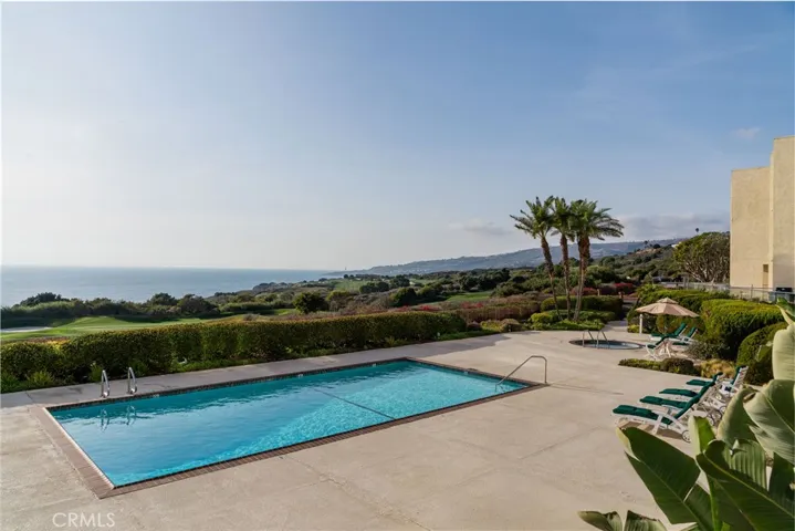3200 La Rotonda Drive 405, Rancho Palos Verdes, California 90275
