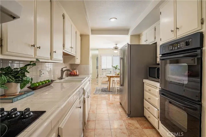 3200 La Rotonda Drive 405, Rancho Palos Verdes, California 90275