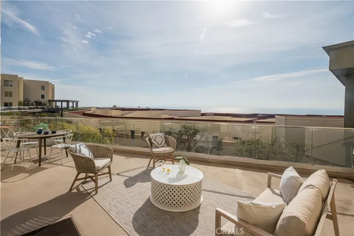 3200 La Rotonda Drive 405, Rancho Palos Verdes, California 90275