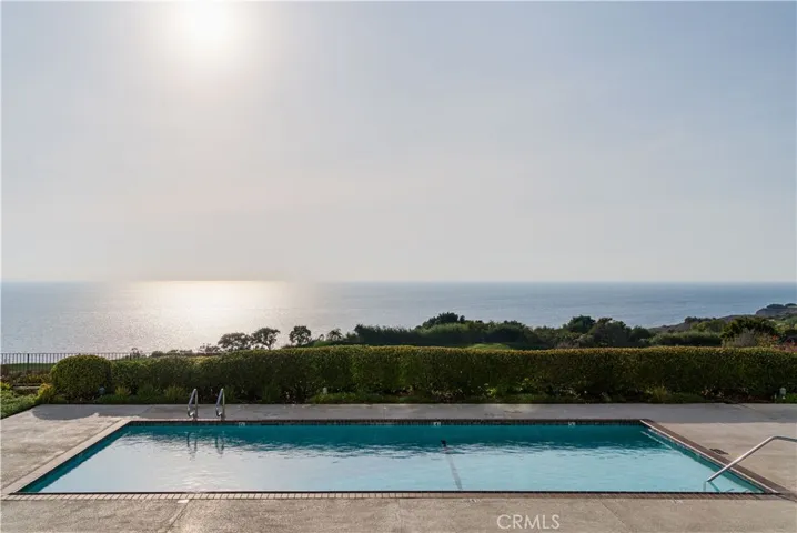3200 La Rotonda Drive 405, Rancho Palos Verdes, California 90275