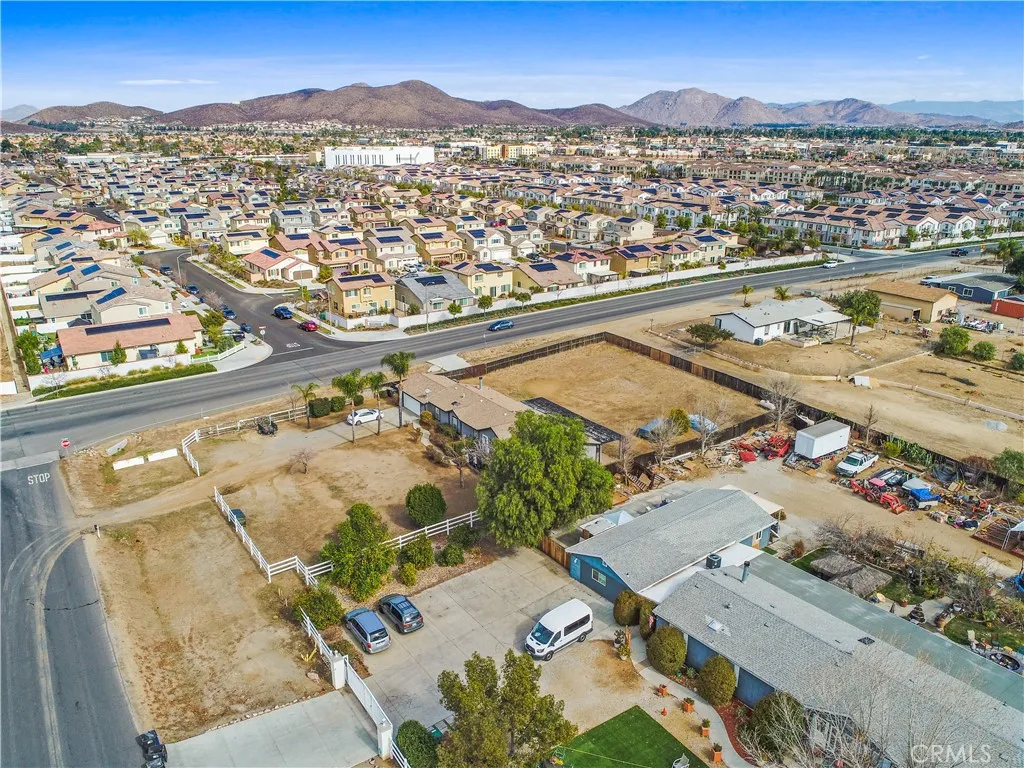 30550 Stern Drive, Menifee, California 92584 home-pic-19