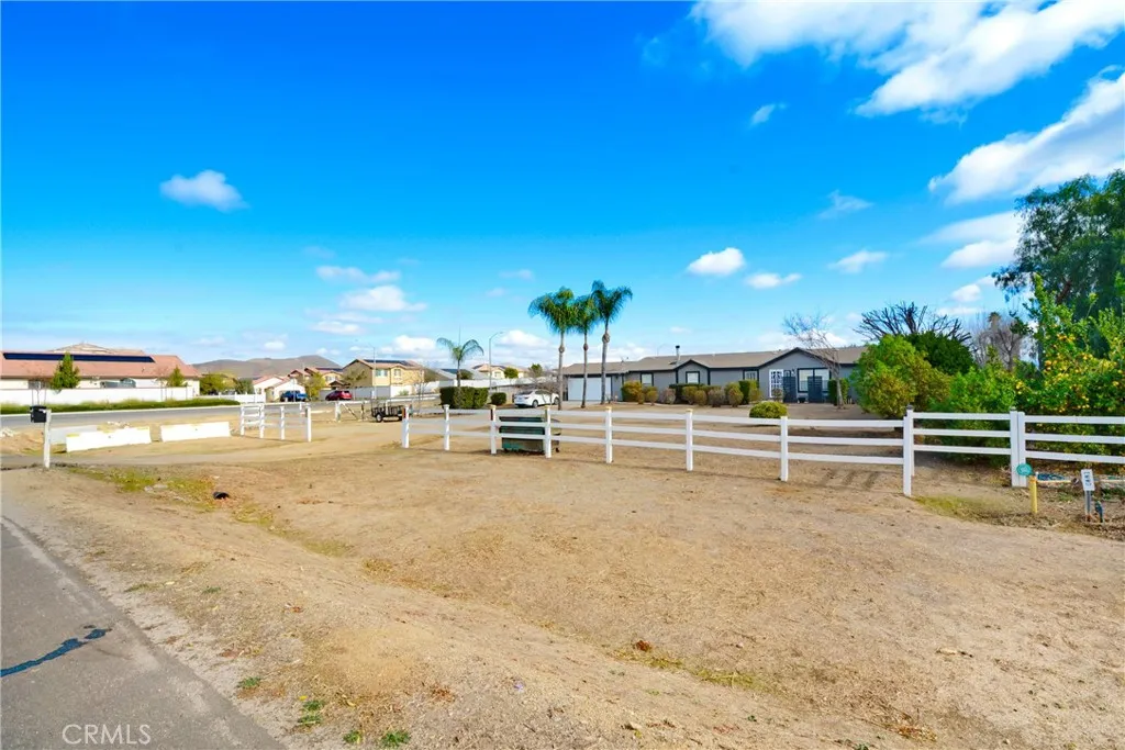 30550 Stern Drive, Menifee, California 92584 home-pic-11