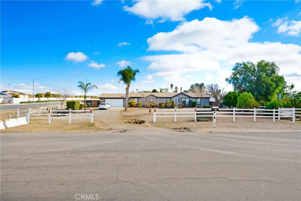 30550 Stern Drive, Menifee, California 92584 home-pic-10