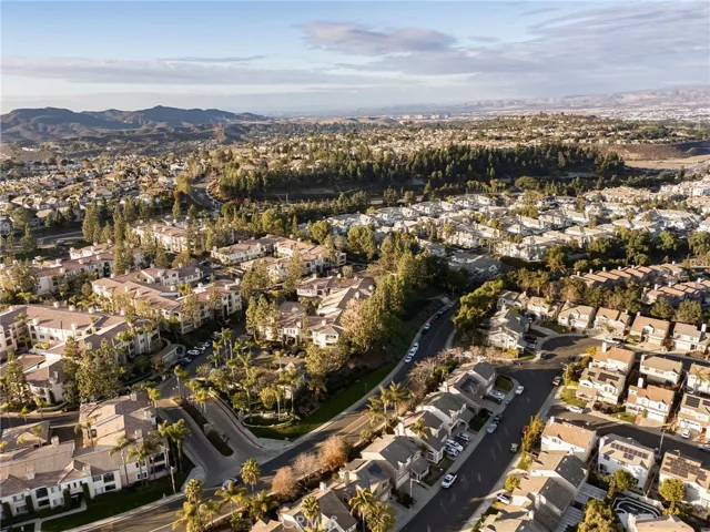 27 Cayman Brac, Aliso Viejo, California 92656