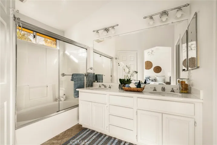 27 Cayman Brac, Aliso Viejo, California 92656