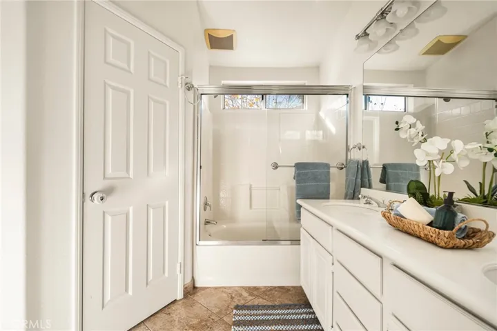 27 Cayman Brac, Aliso Viejo, California 92656
