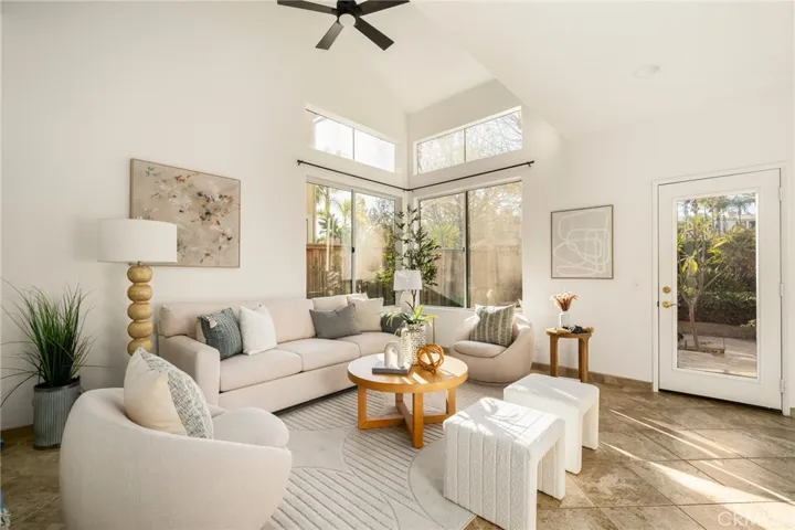 27 Cayman Brac, Aliso Viejo, California 92656