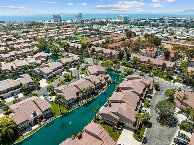 7885 Seawall Circle, Huntington Beach, California 92648