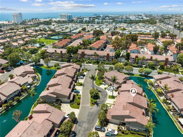 7885 Seawall Circle, Huntington Beach, California 92648