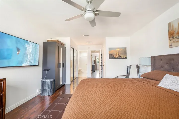 7885 Seawall Circle, Huntington Beach, California 92648