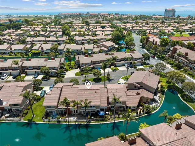 7885 Seawall Circle, Huntington Beach, California 92648