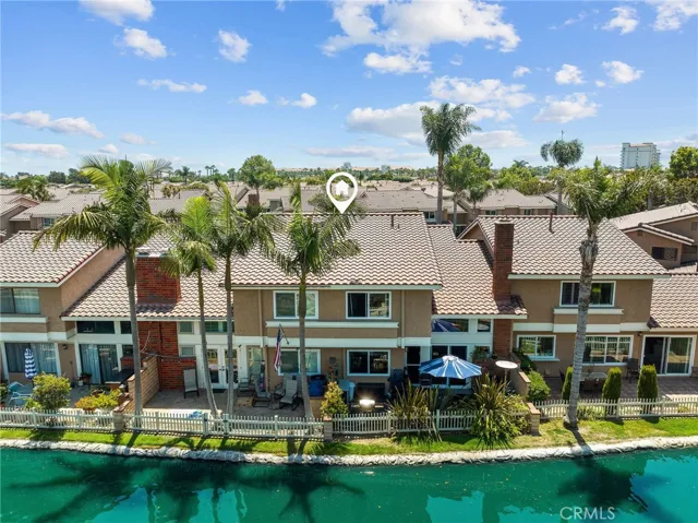 7885 Seawall Circle, Huntington Beach, California 92648