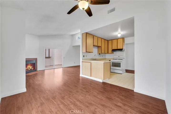2017 S Campus Avenue G, Ontario, California 91761