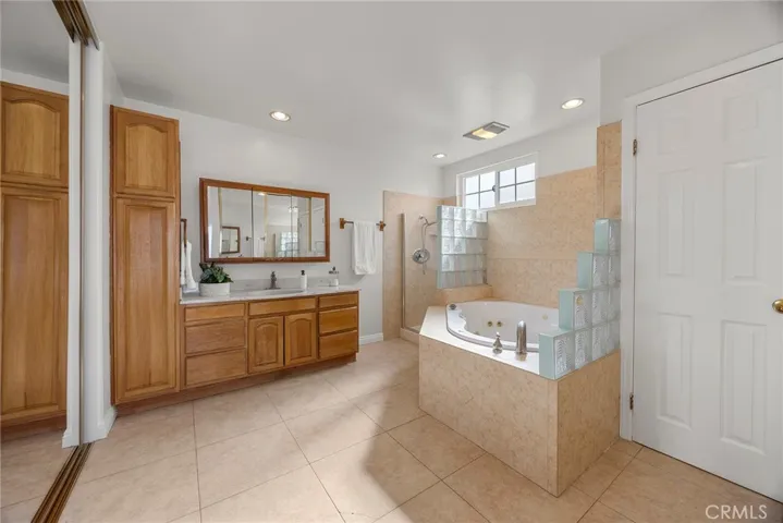 761 S Foxdale Lane, Anaheim Hills, California 92807
